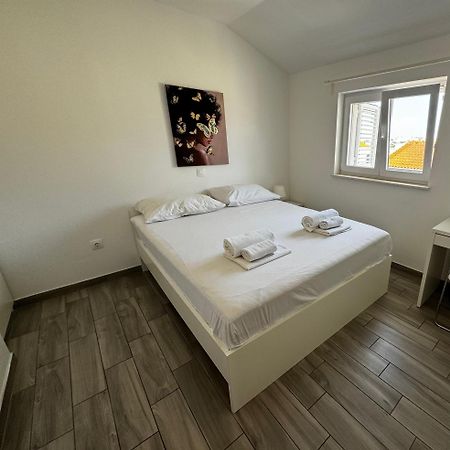 Apartments Frado โนวาลยา ภายนอก รูปภาพ