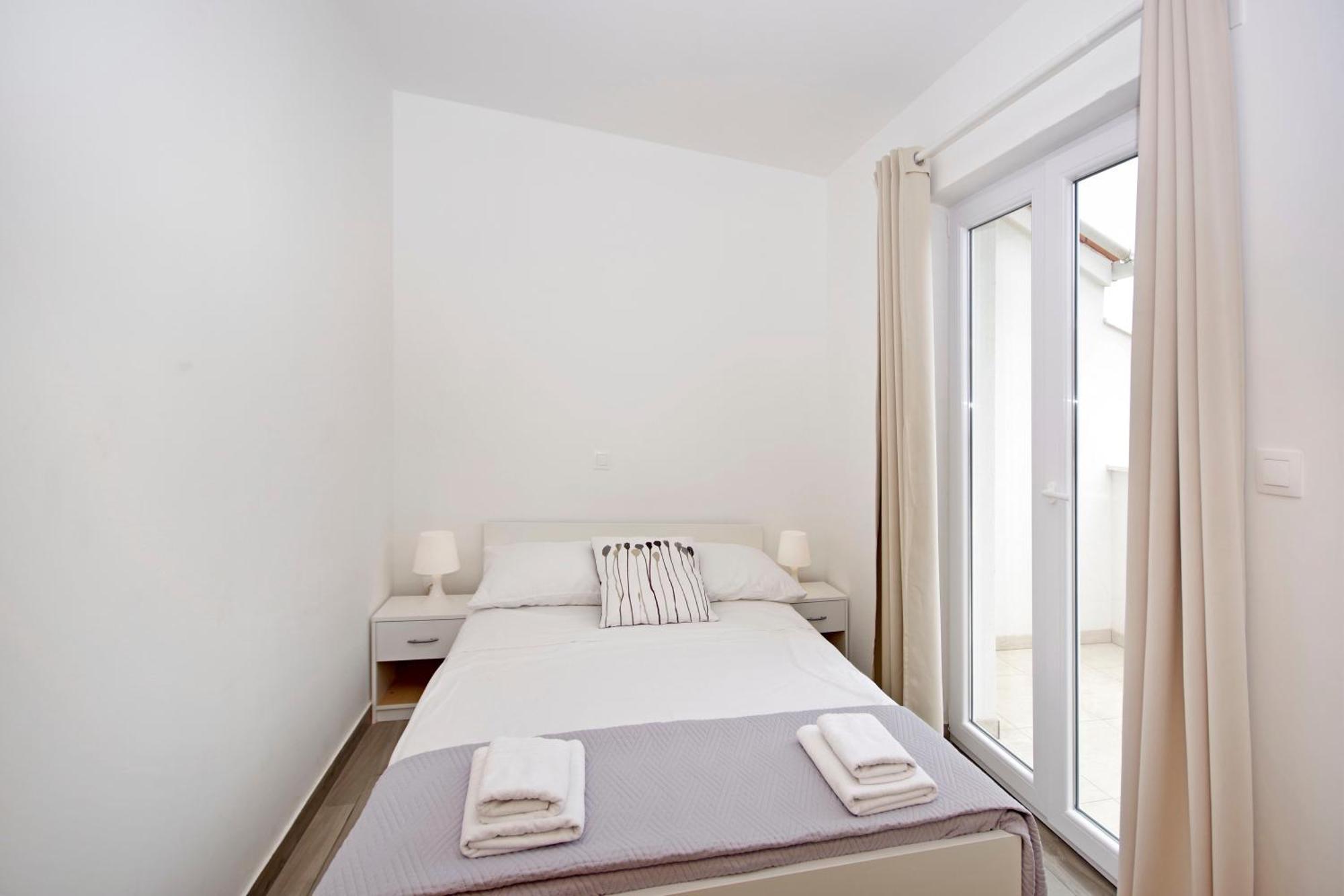 Apartments Frado โนวาลยา ภายนอก รูปภาพ