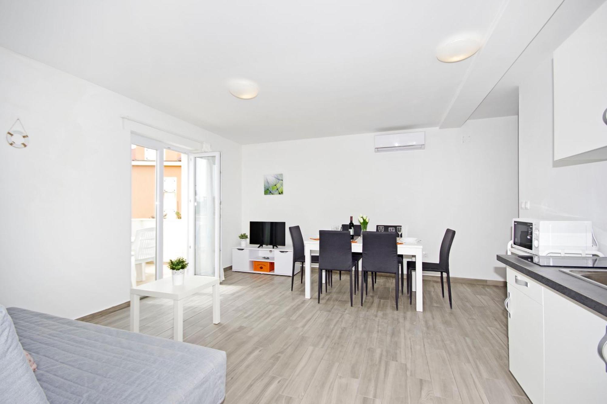 Apartments Frado โนวาลยา ภายนอก รูปภาพ