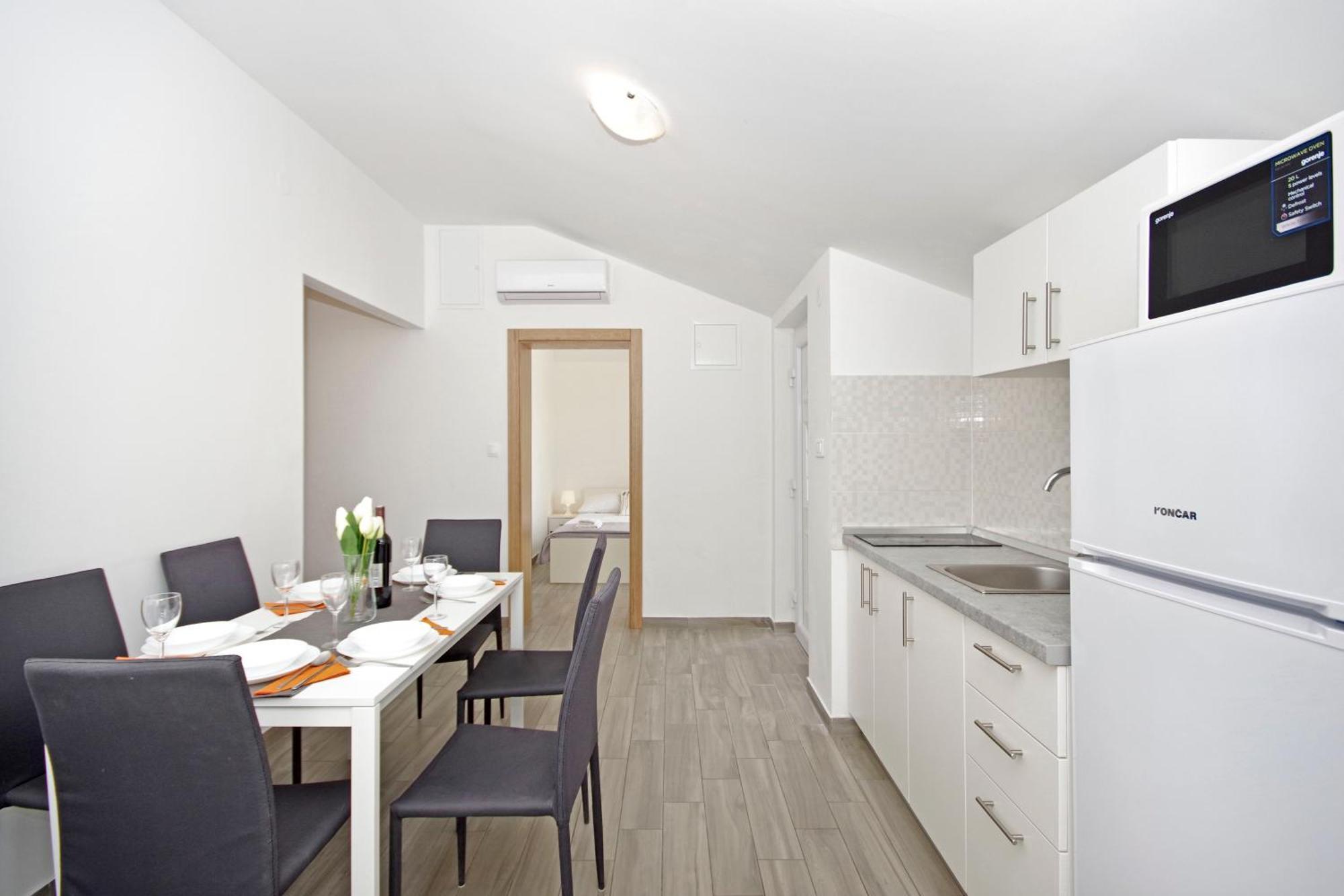 Apartments Frado โนวาลยา ภายนอก รูปภาพ