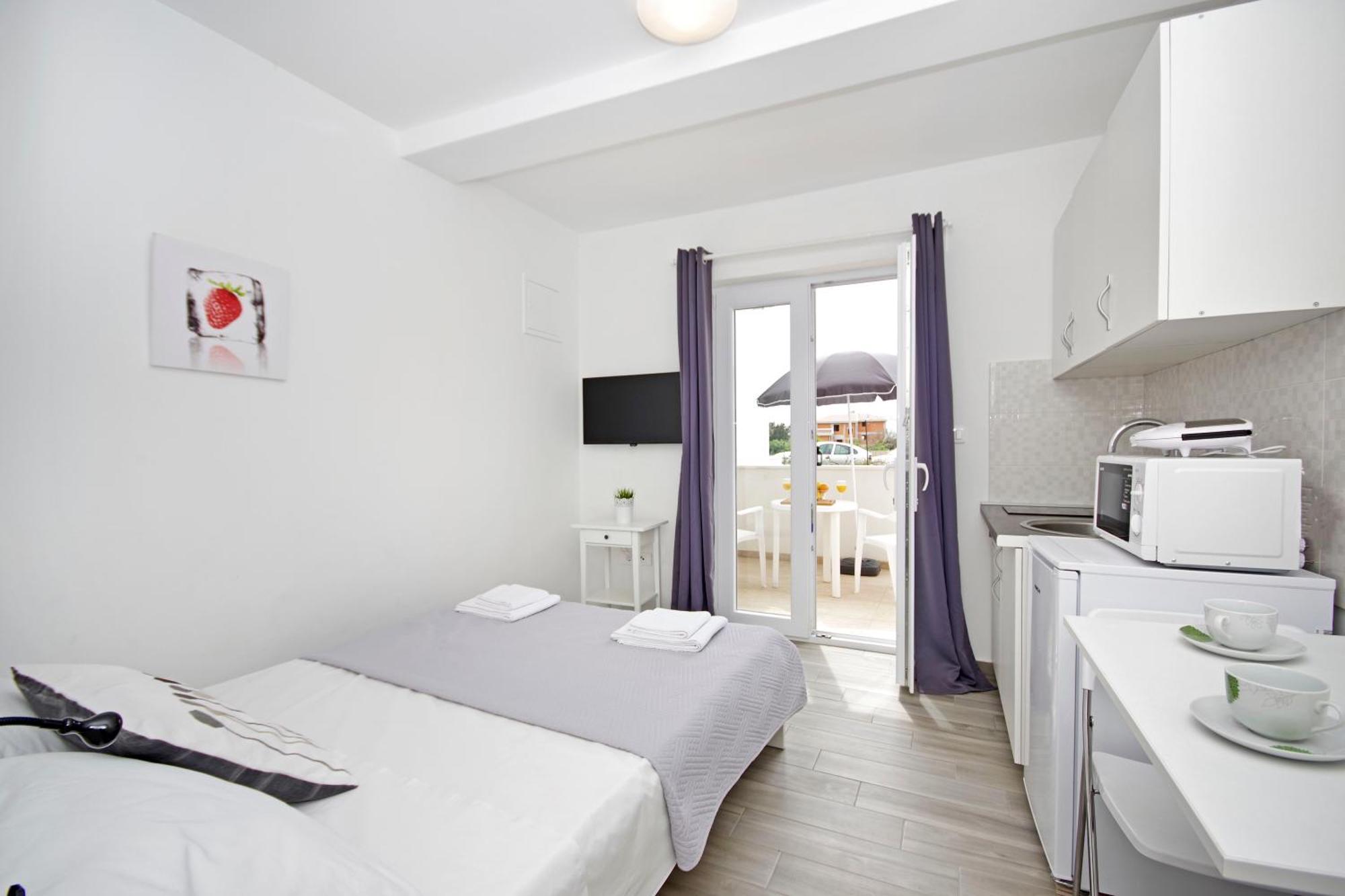 Apartments Frado โนวาลยา ภายนอก รูปภาพ